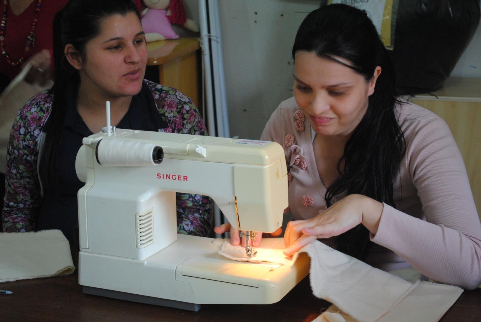 Atividade do Projeto Mulheres em Ação na AMORABI